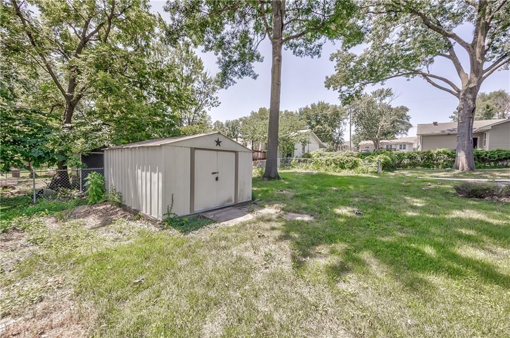 412 W Insley Avenue — photo 20