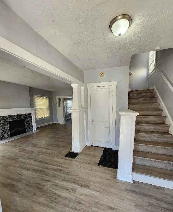 3306 Indiana Avenue — photo 2
