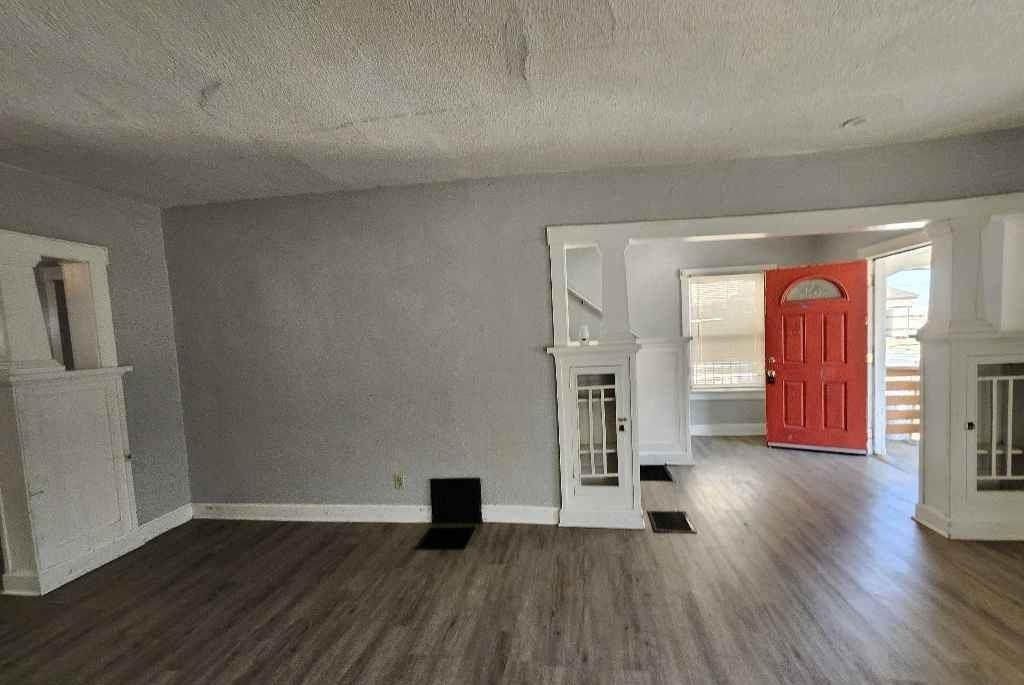 3306 Indiana Avenue — photo 5