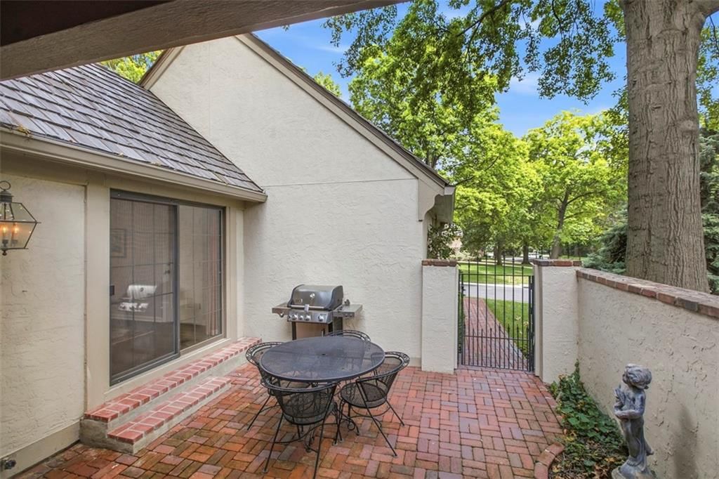 7930 Bristol Court — photo 3