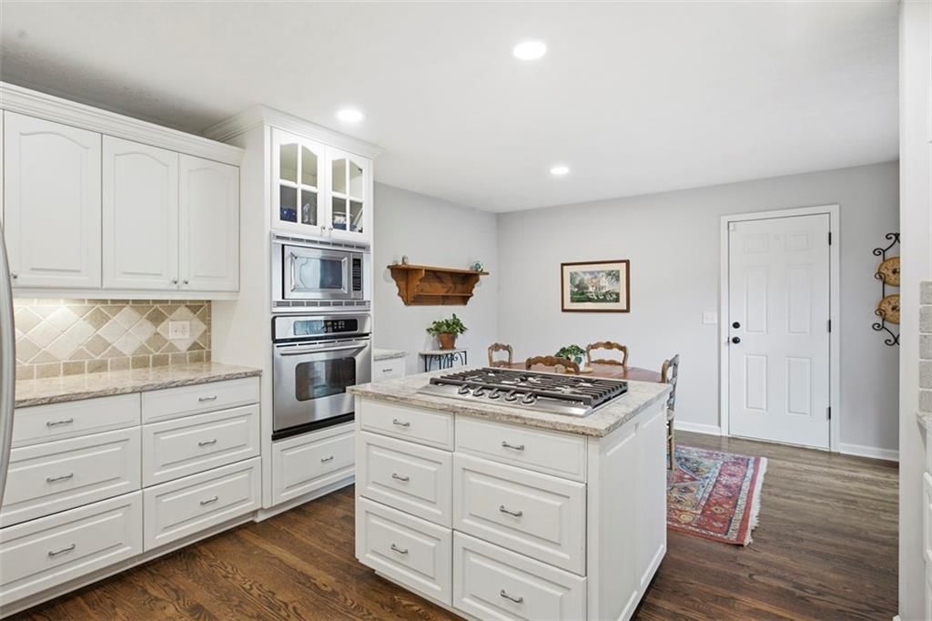 7930 Bristol Court — photo 11