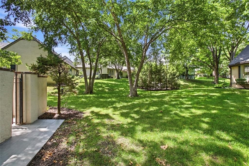 7930 Bristol Court — photo 36
