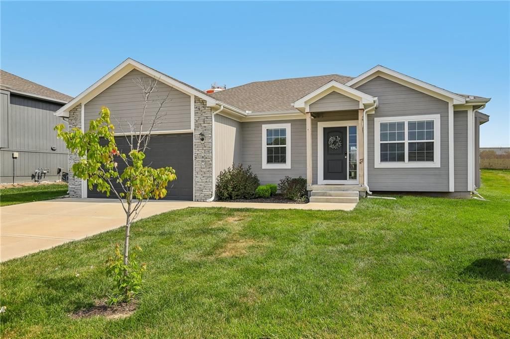 1801 NW Hilltop Court — photo 3