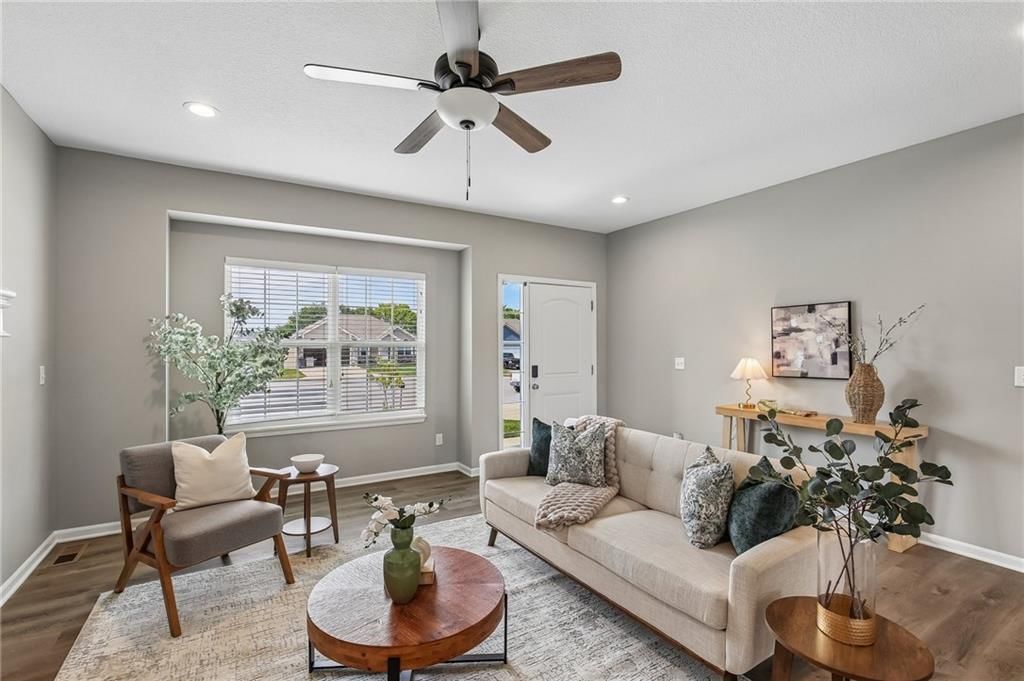 1801 NW Hilltop Court — photo 6
