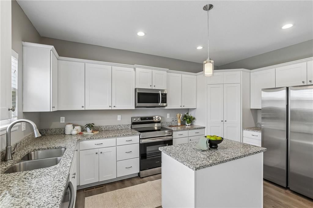 1801 NW Hilltop Court — photo 10