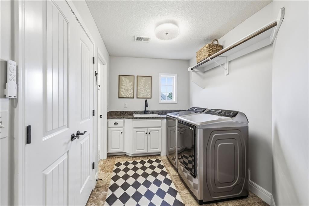 15309 Barton Street — photo 36