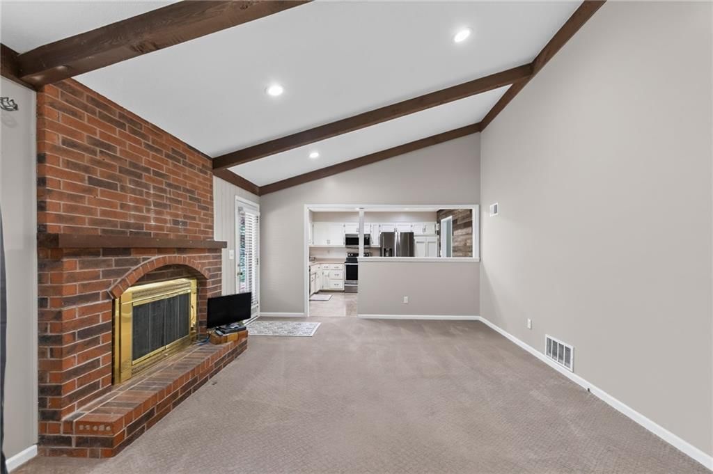 7401 N Strathbury Avenue — photo 14