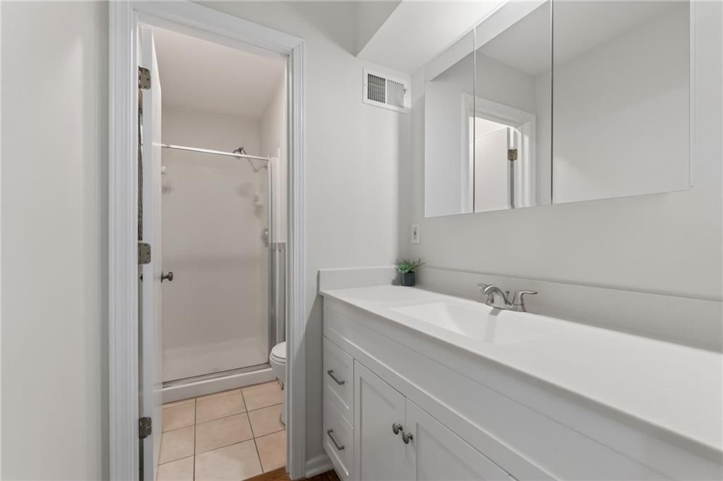 7401 N Strathbury Avenue — photo 17