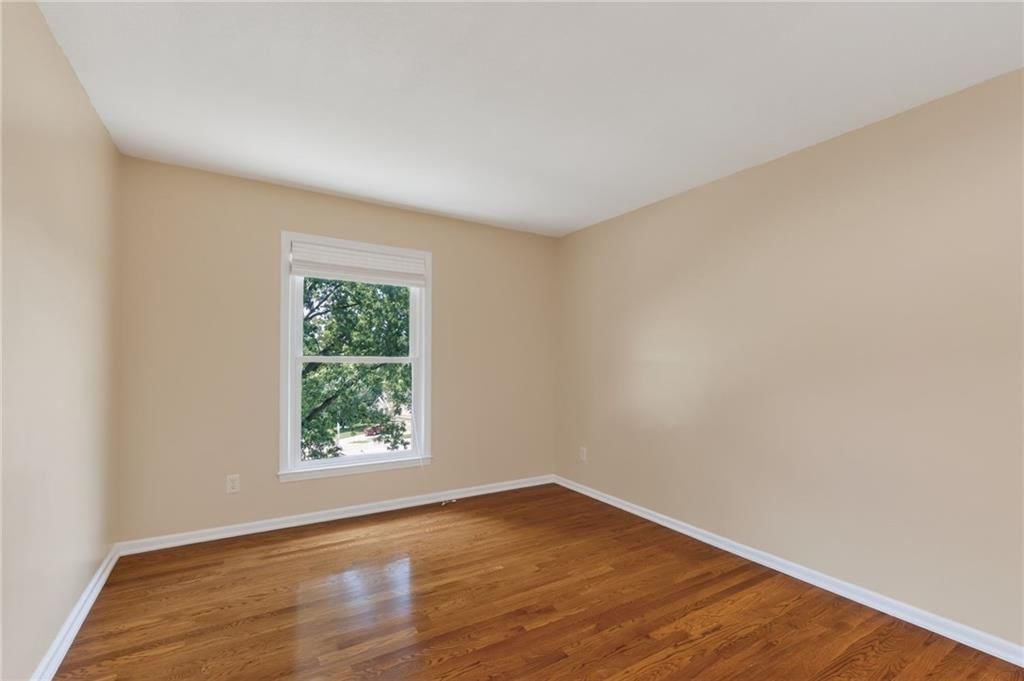7401 N Strathbury Avenue — photo 20