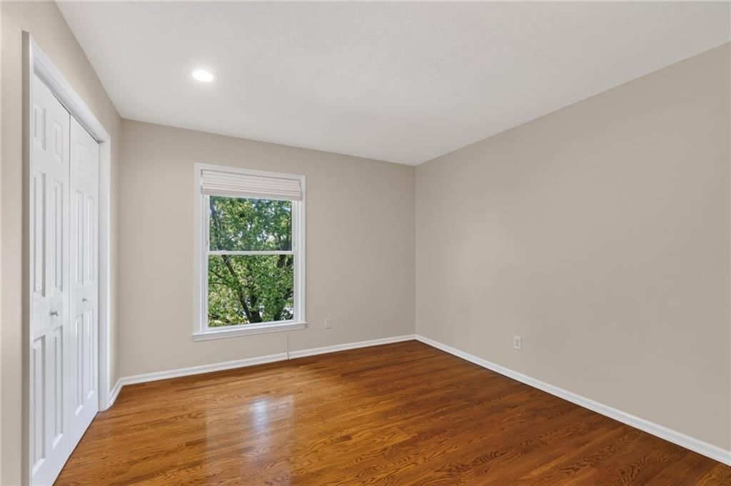 7401 N Strathbury Avenue — photo 22