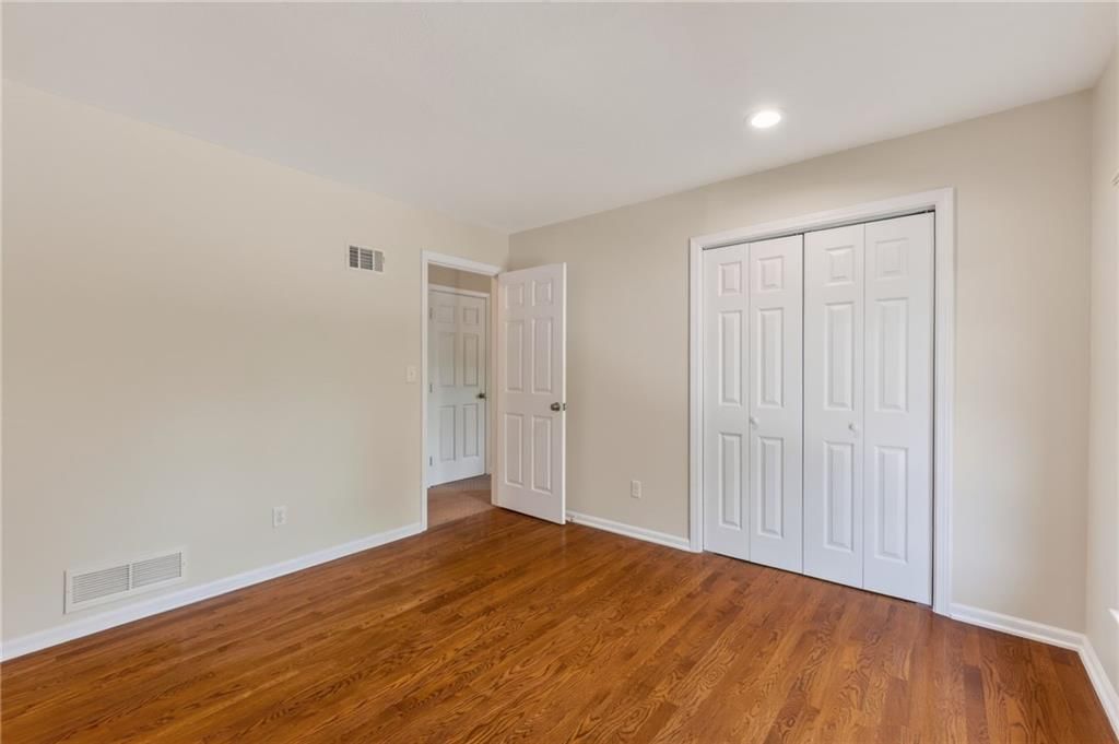 7401 N Strathbury Avenue — photo 23