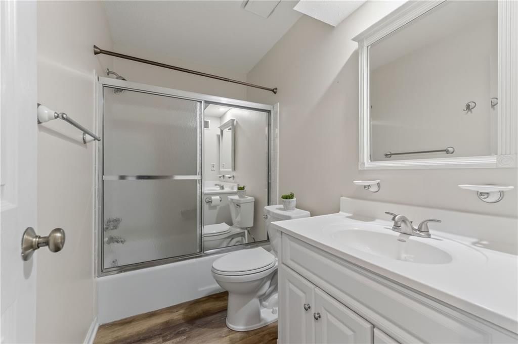 7401 N Strathbury Avenue — photo 24