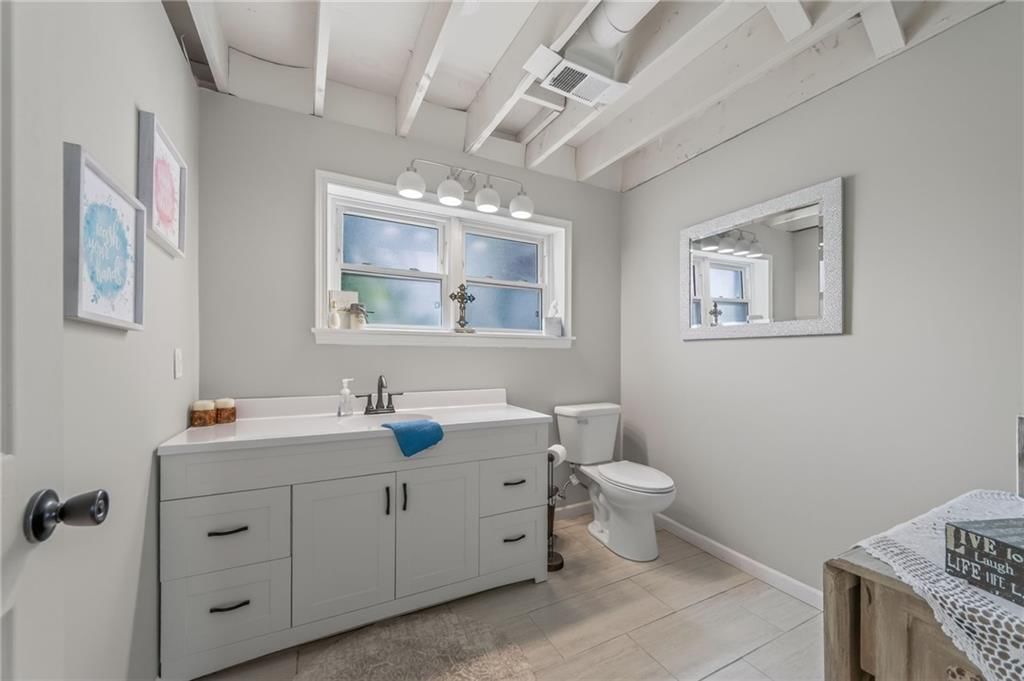 7401 N Strathbury Avenue — photo 30
