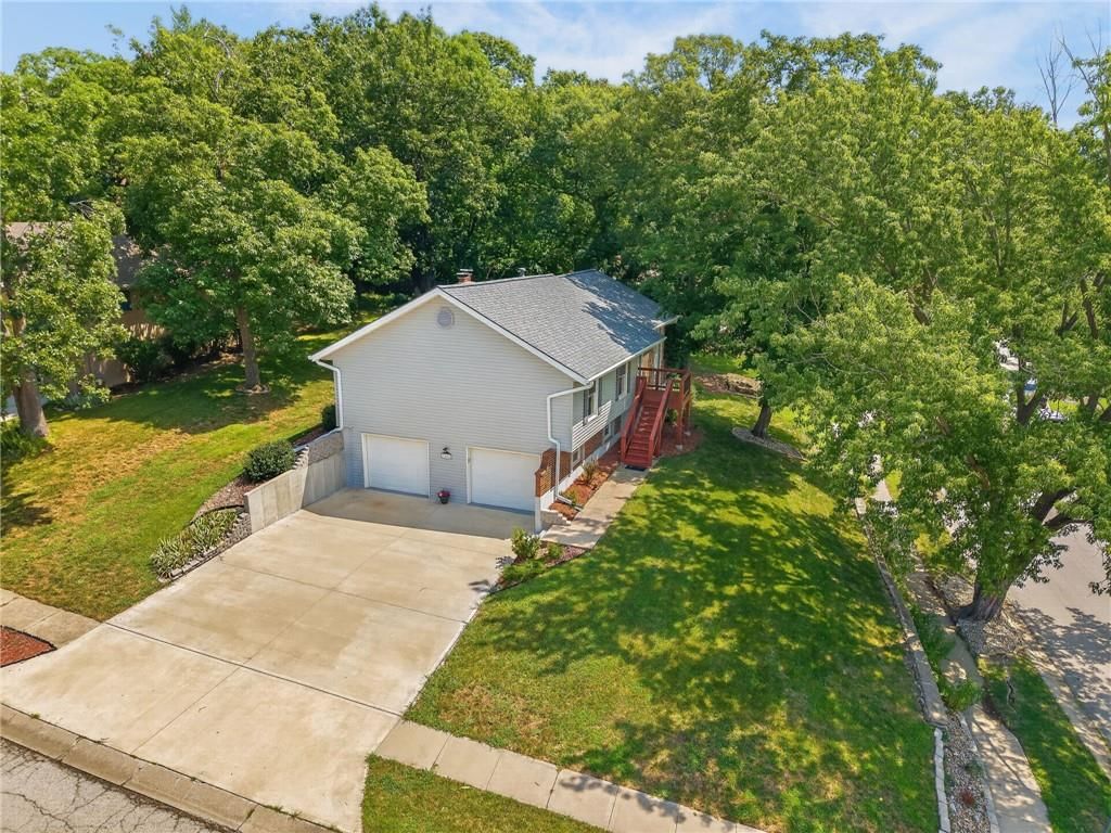 7401 N Strathbury Avenue — photo 38