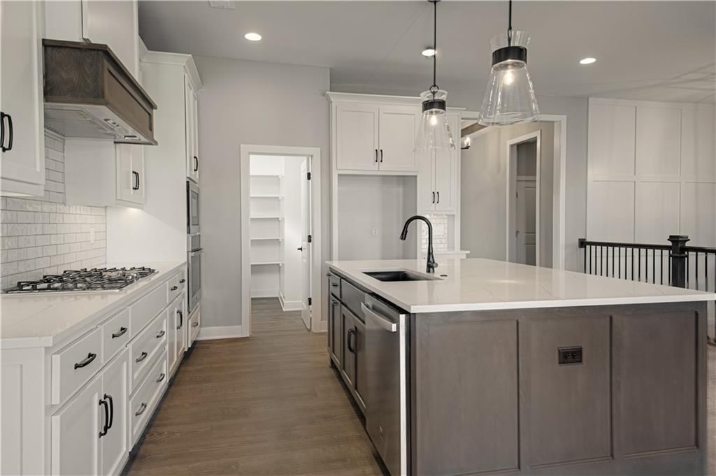 1152 SW Whitby Drive — photo 13