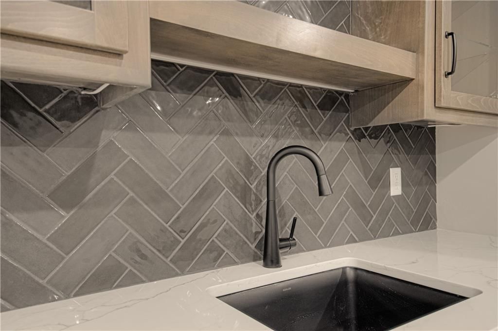 1152 SW Whitby Drive — photo 32