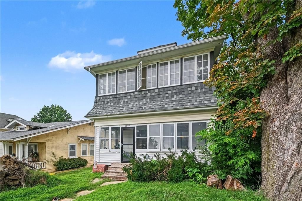 2809 Monterey Street — photo 3