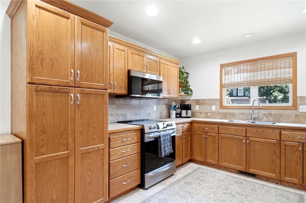 511 N Rebecca Lane — photo 9
