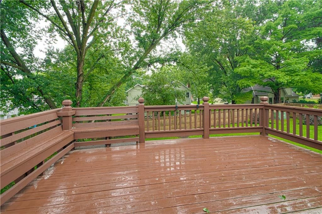 Photo 29 of 33 - 5624 N Gladstone Place, Gladstone, MO 64119