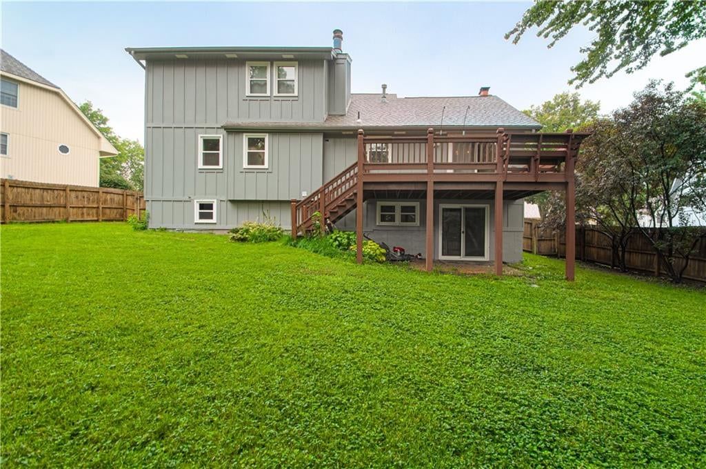 Photo 31 of 33 - 5624 N Gladstone Place, Gladstone, MO 64119