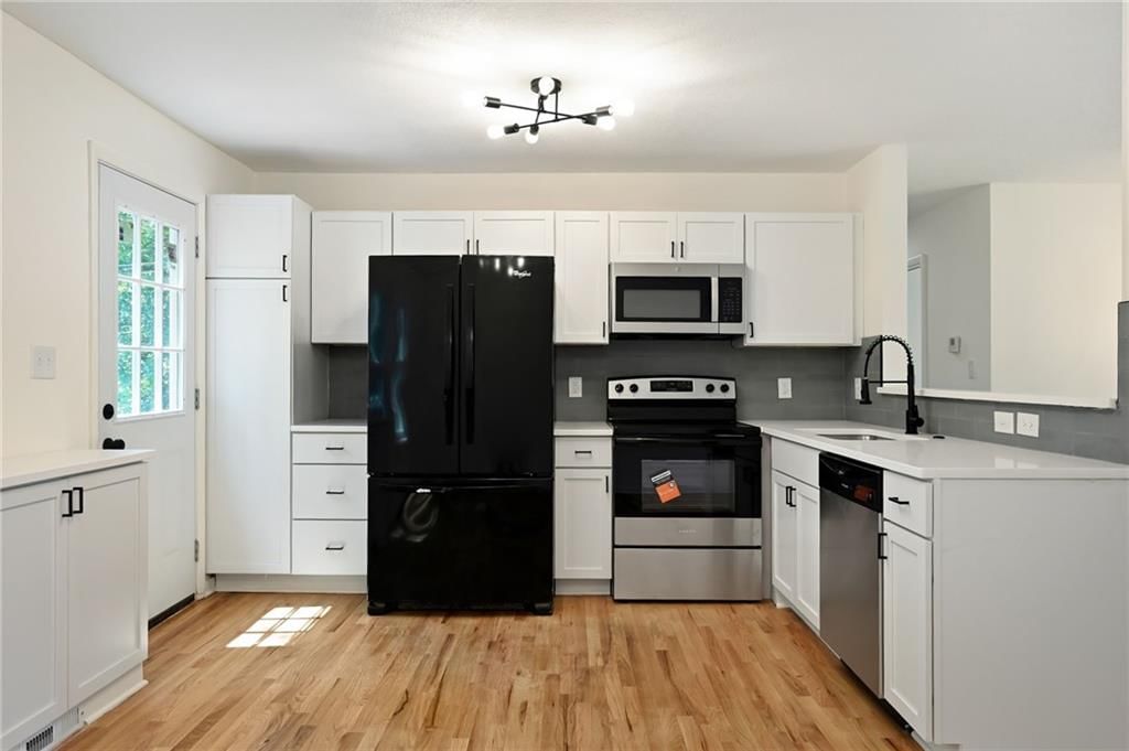 8263 Barnett Avenue — photo 8