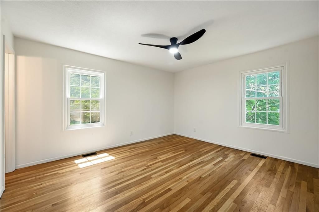 8263 Barnett Avenue — photo 10