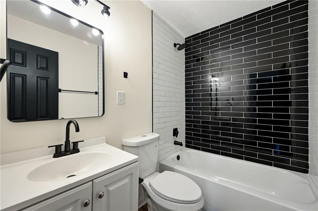 8263 Barnett Avenue — photo 15