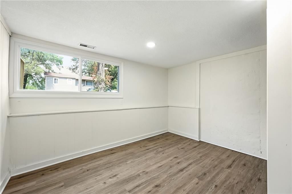 8263 Barnett Avenue — photo 18