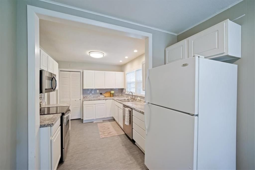 2701 W 47th Terrace — photo 12
