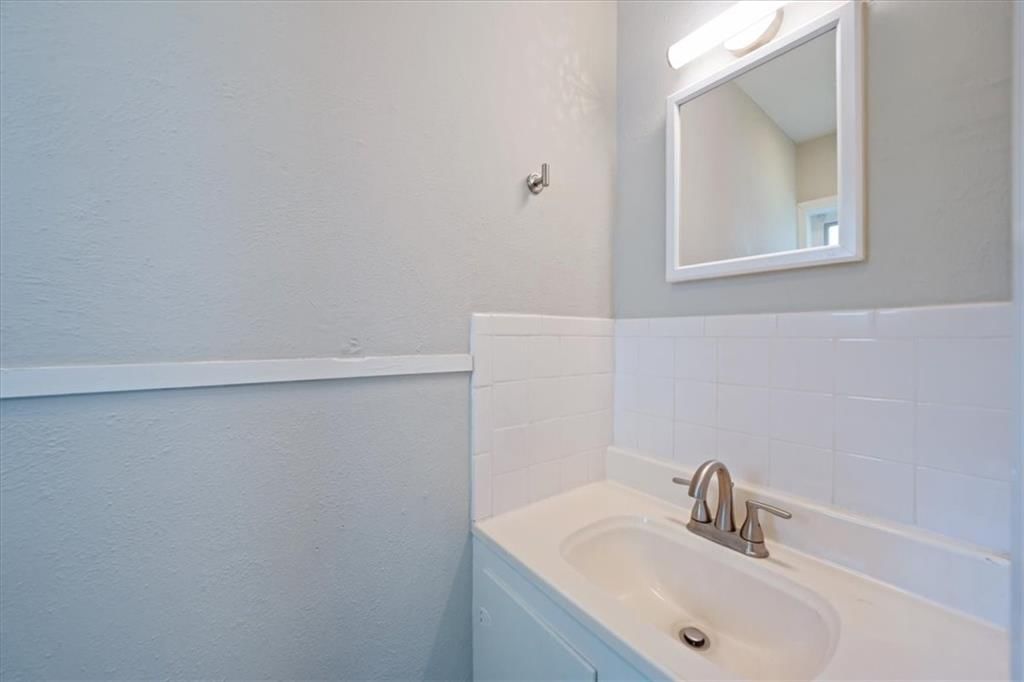 2701 W 47th Terrace — photo 15