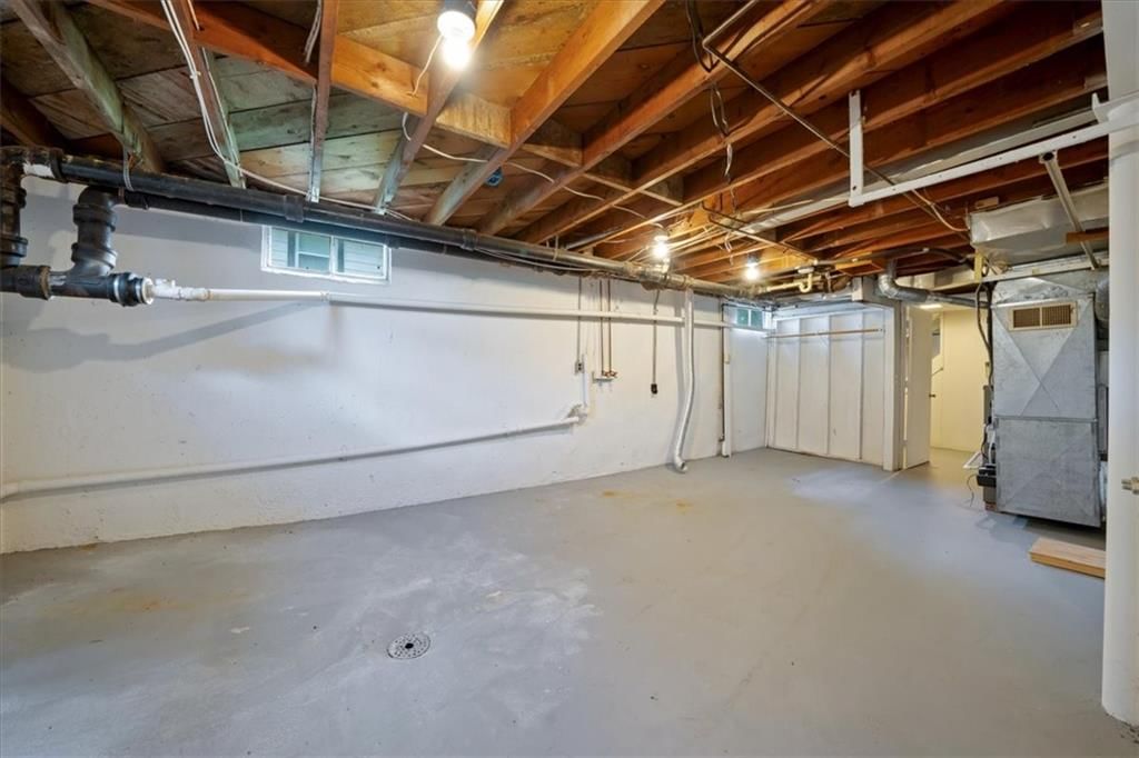 2701 W 47th Terrace — photo 21