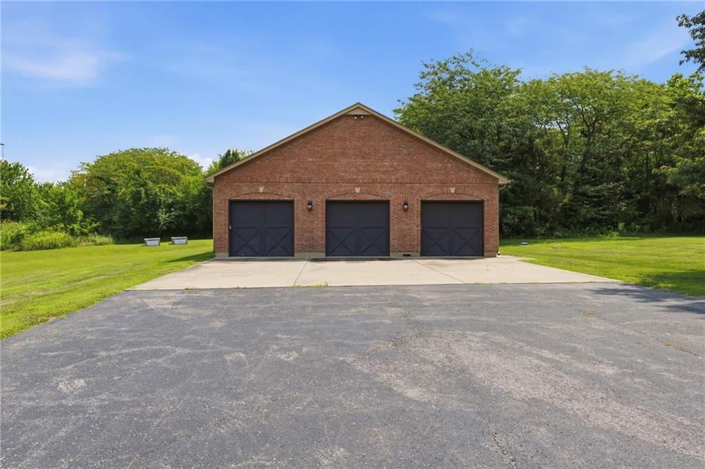20215 S Grand Drive — photo 46