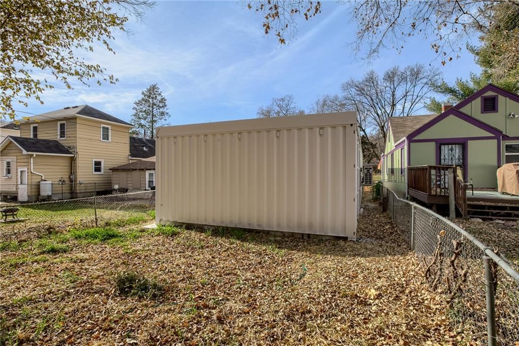7607 Jefferson Street — photo 24