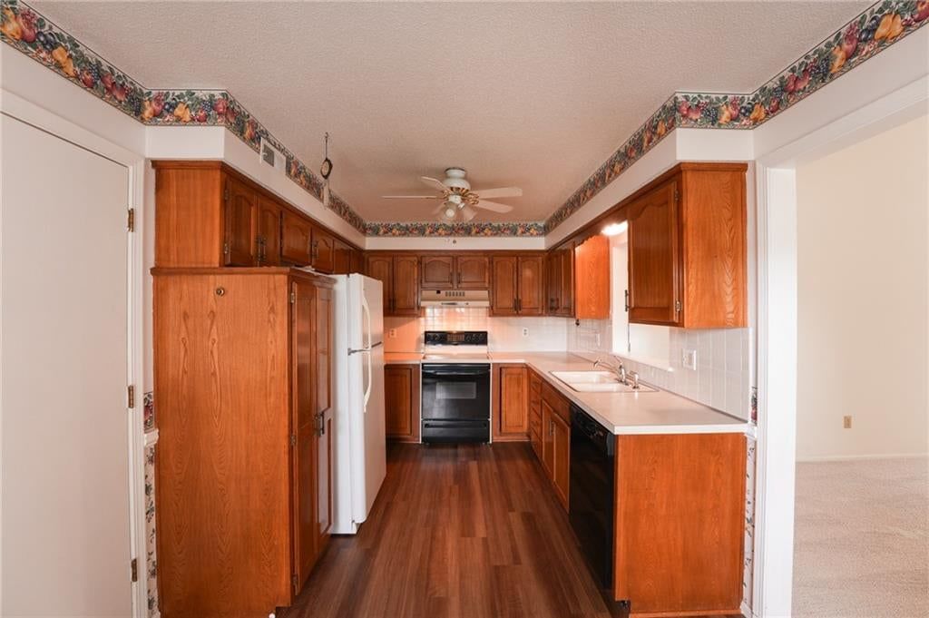 5209 S Megan Drive — photo 6