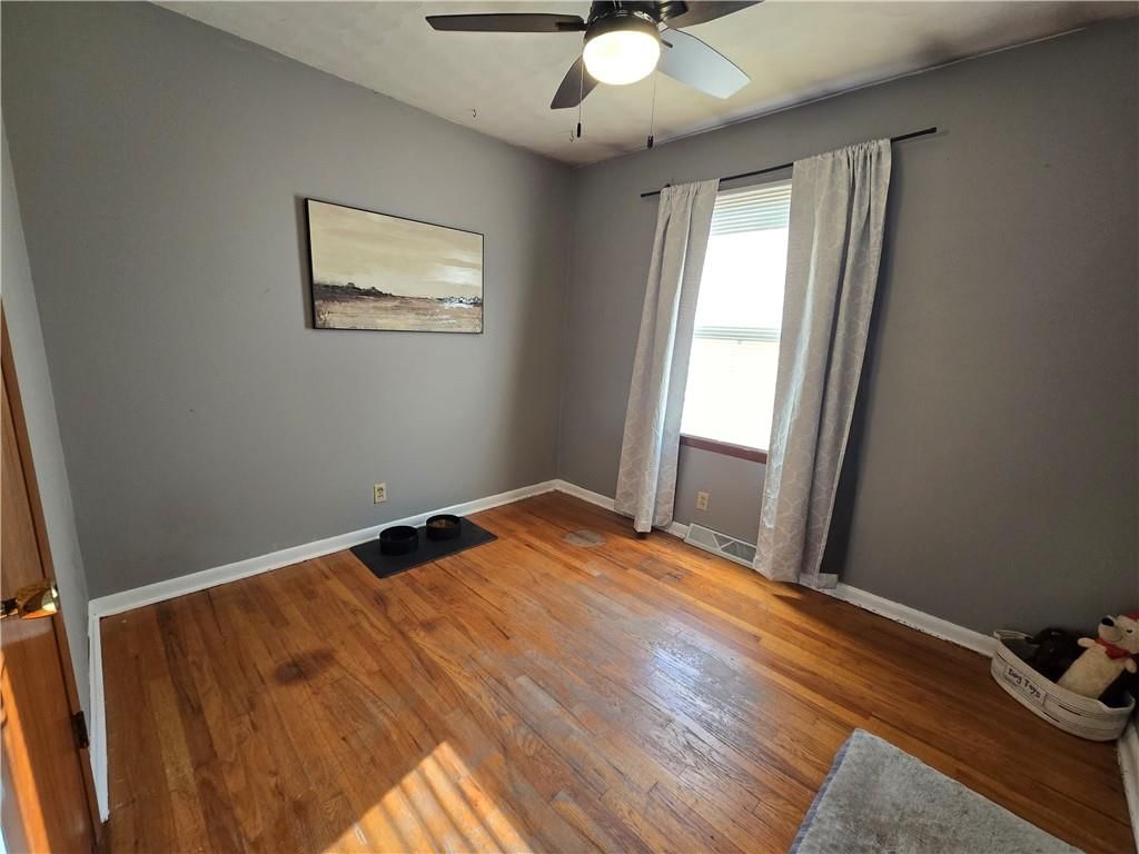607 May Street — photo 22