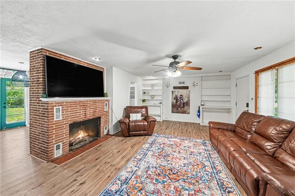 2038 Tennessee Street — photo 11