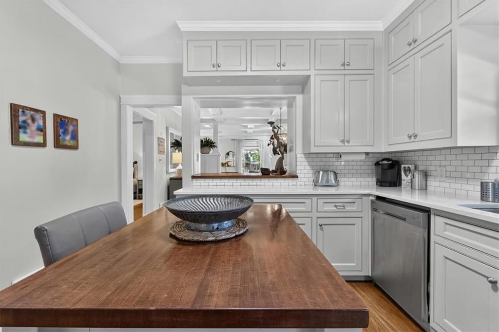 5801 Charlotte Street — photo 25