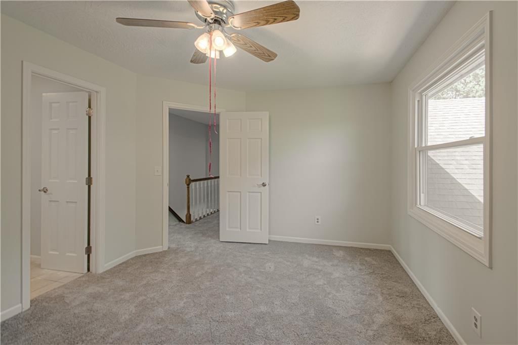 2452 NW Valley View Drive — photo 24