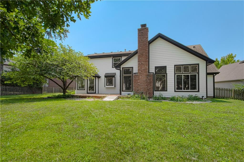 2452 NW Valley View Drive — photo 38