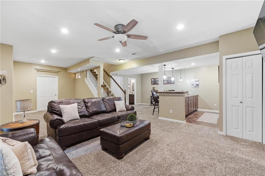 6190 N Nevada Avenue — photo 31