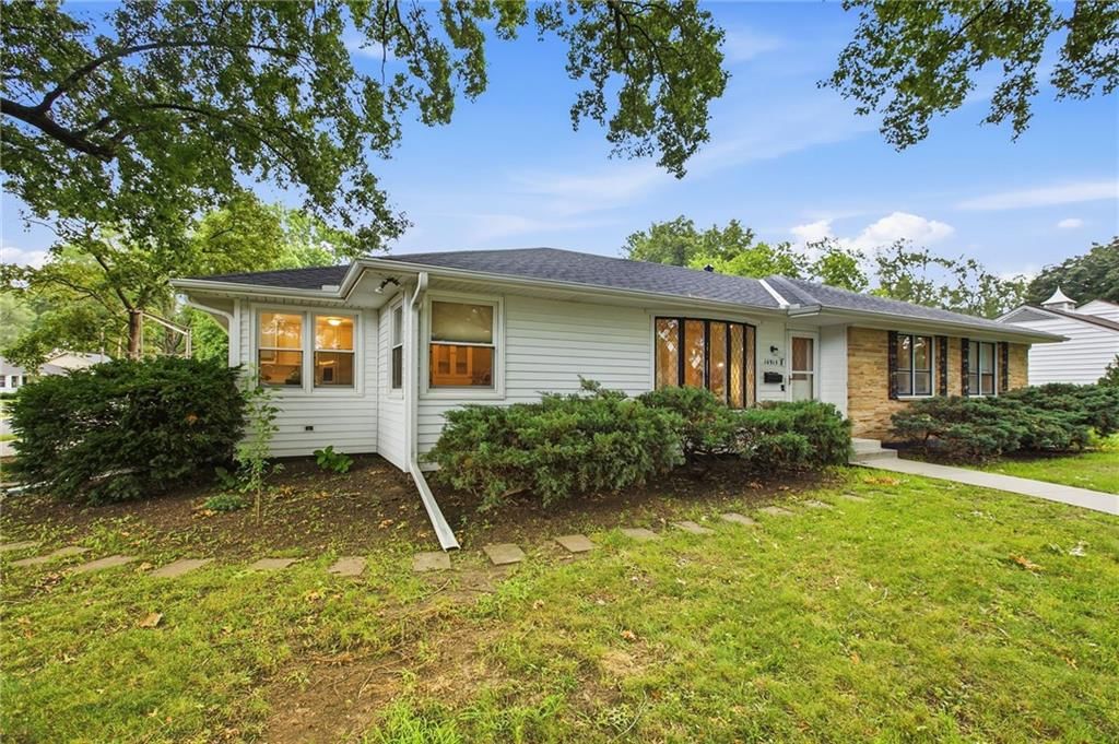 10915 Elmwood Drive — photo 3