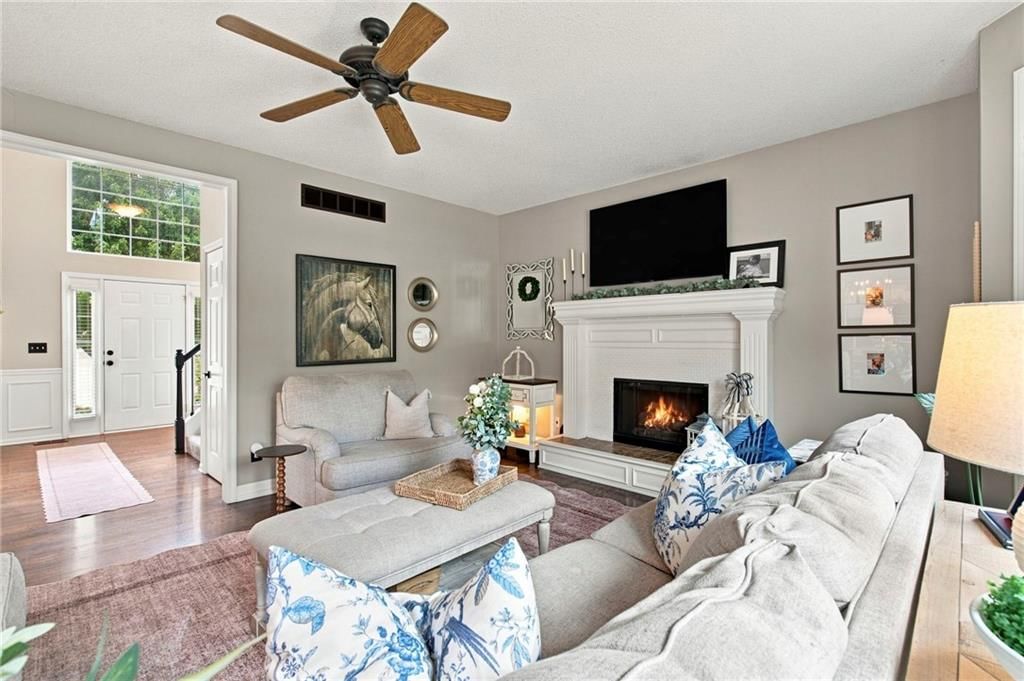 15662 S Blackfeather Street — photo 10