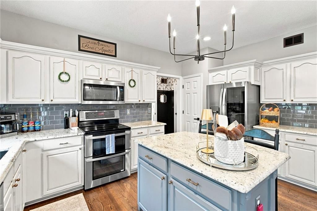 15662 S Blackfeather Street — photo 12