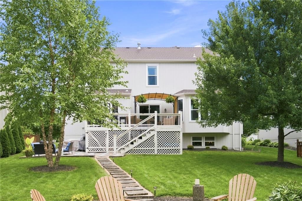 15662 S Blackfeather Street — photo 39