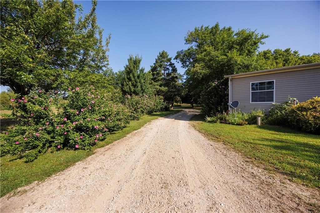599 Kanza Road — photo 12