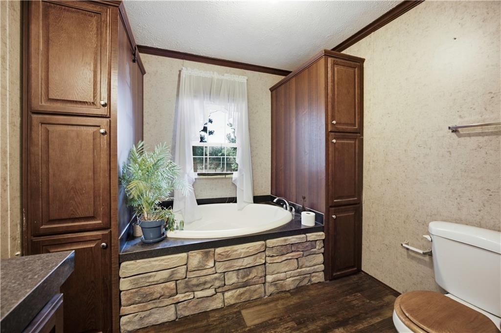 599 Kanza Road — photo 31