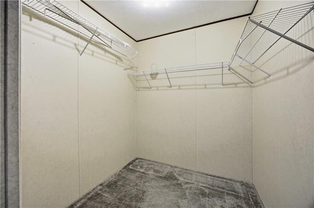 599 Kanza Road — photo 33
