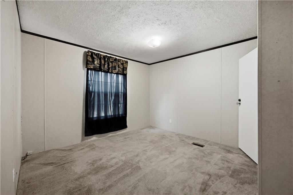 599 Kanza Road — photo 36