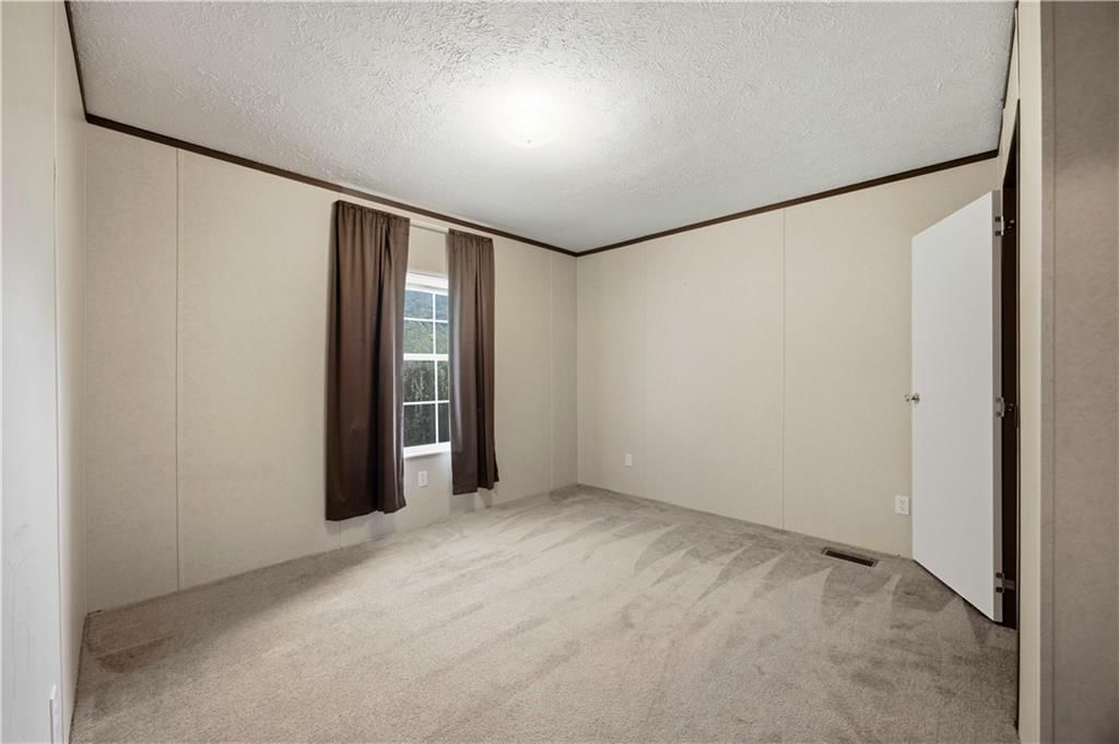 599 Kanza Road — photo 39
