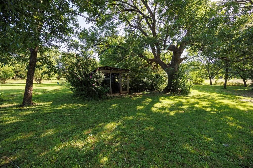 599 Kanza Road — photo 45